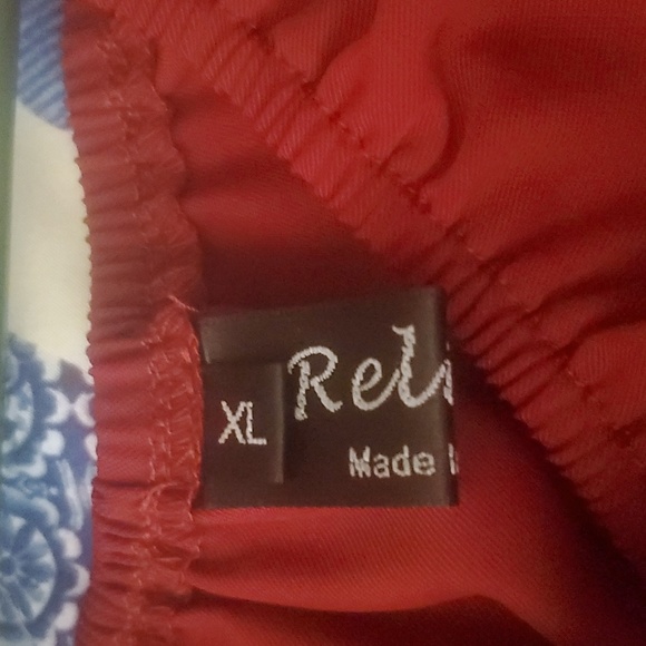 Shirt - Picture 3 of 6